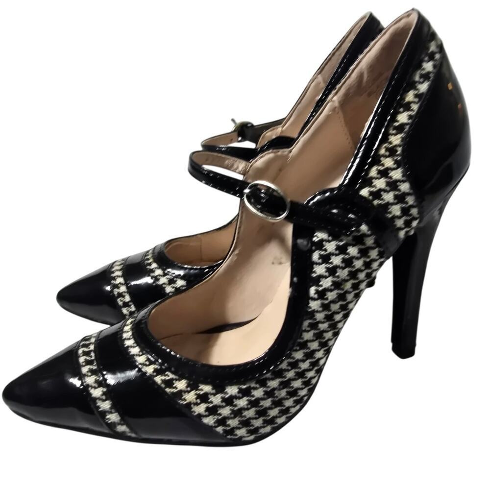 Beauty Heel Black White **some flaws see pics** Shoe Size 6